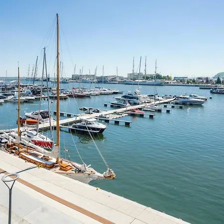 Flatbook - Center Yacht Park Marina View 아파트 *