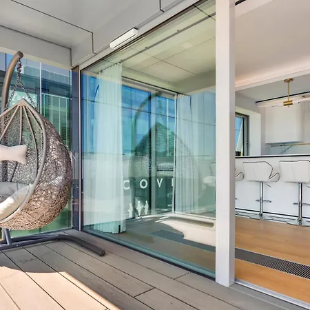 Flatbook - Center Yacht Park Marina View 그디니아